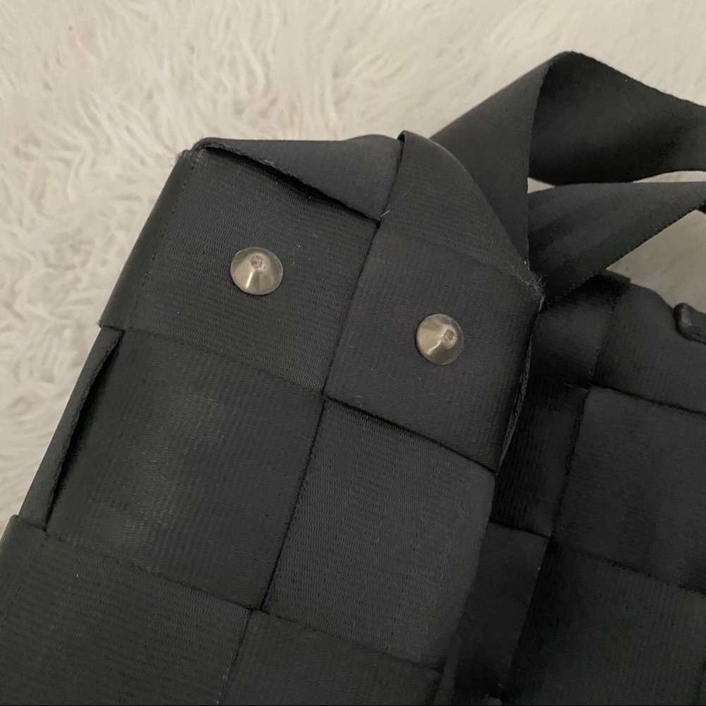 Harvey Seat Belt Large Bag - Picture 10 of 10